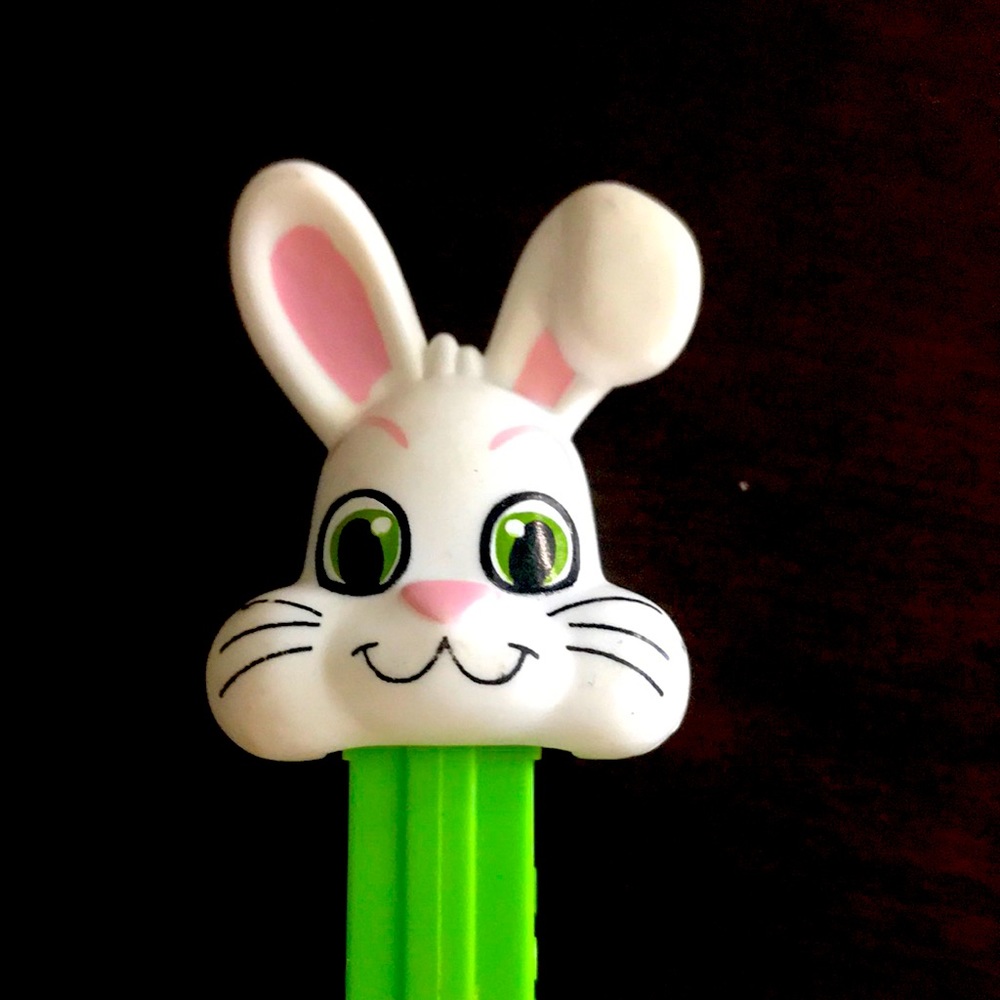 PEZ 2013 Easter Bunny Rabbit Green Candy Dispenser Loose with Feet